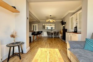 Kitchen/Dining/Family Room- click for photo gallery